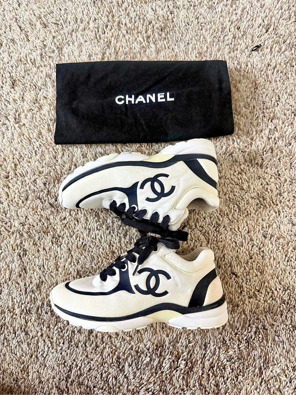 Chanel Low Top Trainer canvas White Black Sneakers